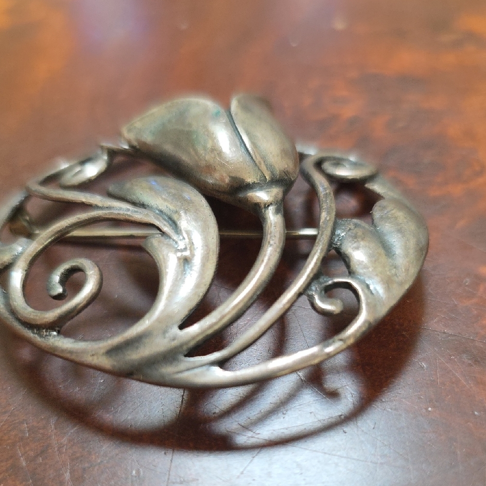 Vintage Silver Floral Brooch